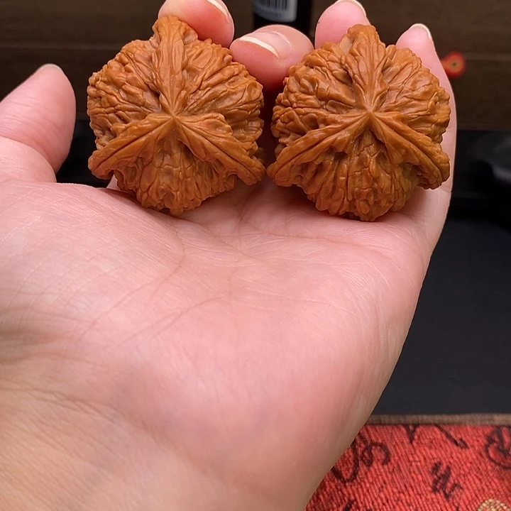 孙***生把件文玩核桃白奔