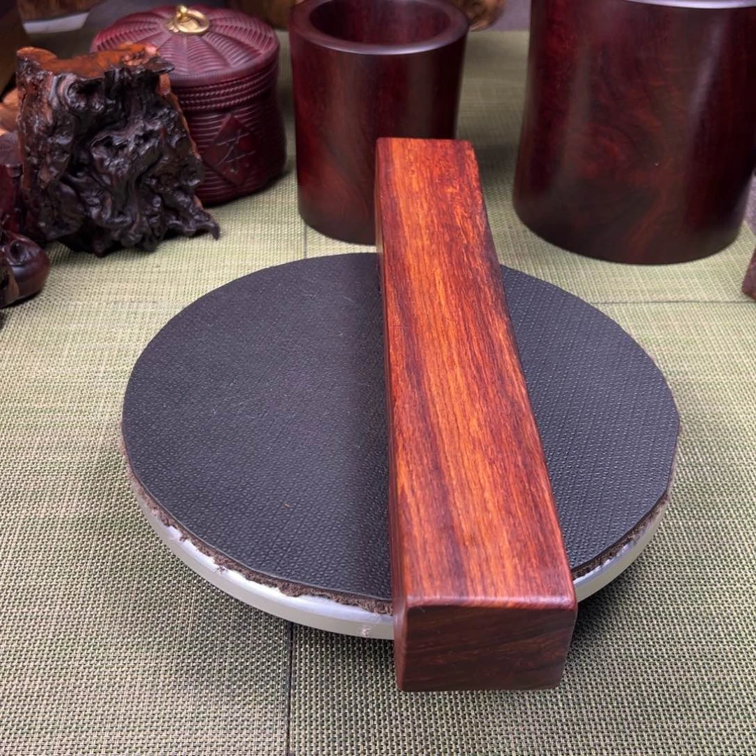 大果紫檀（缅甸花梨）林*