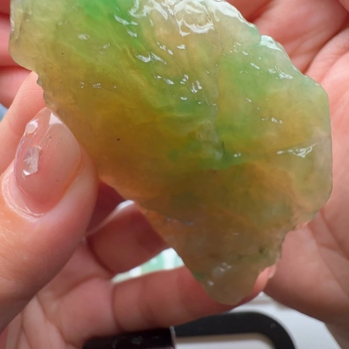 定制翡翠未镶嵌包抛光