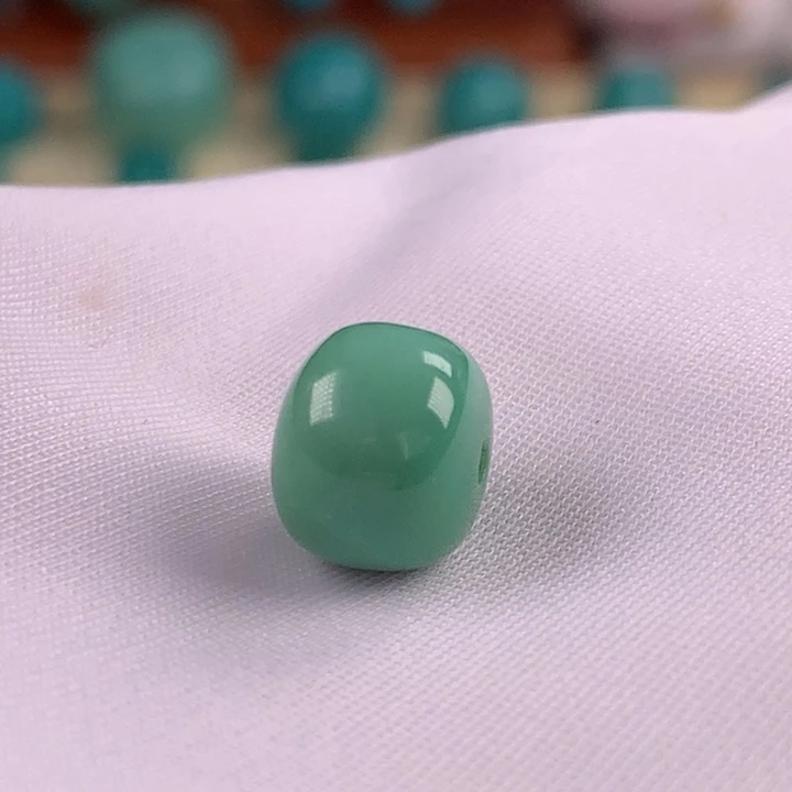 绿松石未镶嵌珠宝奇石9.3x7.8mm