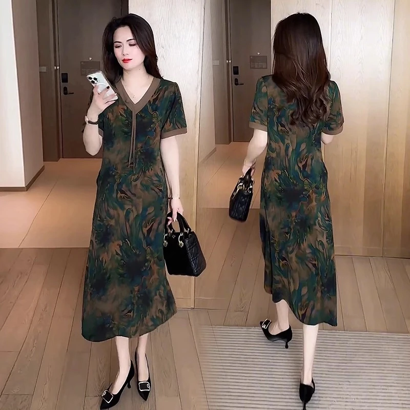 新款夏季连衣裙女2025年洋气时尚气质高端宽松显瘦洋气衣服女