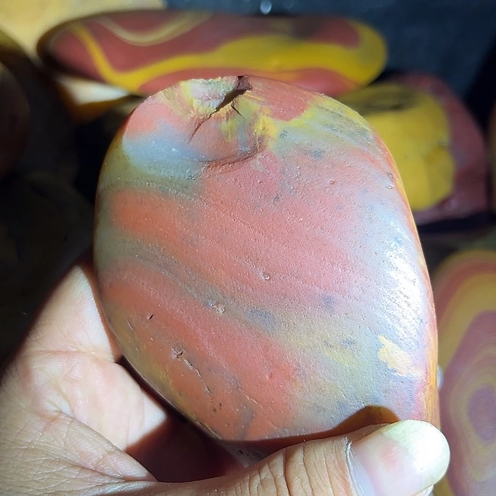 美***下老挝石黄蜡石传说