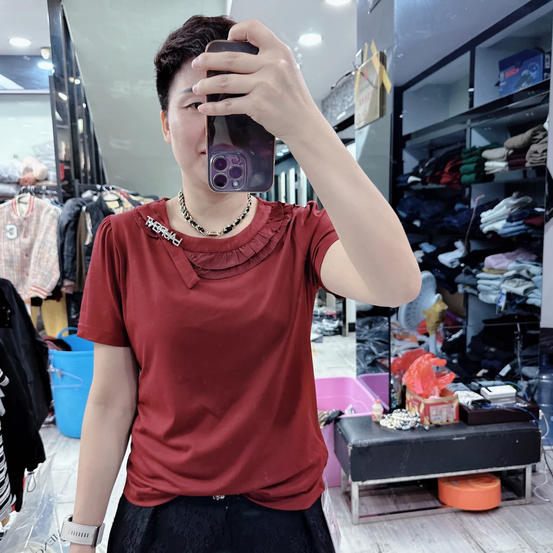 精选夏日凉快穿4色新款大胸针上衣68972品