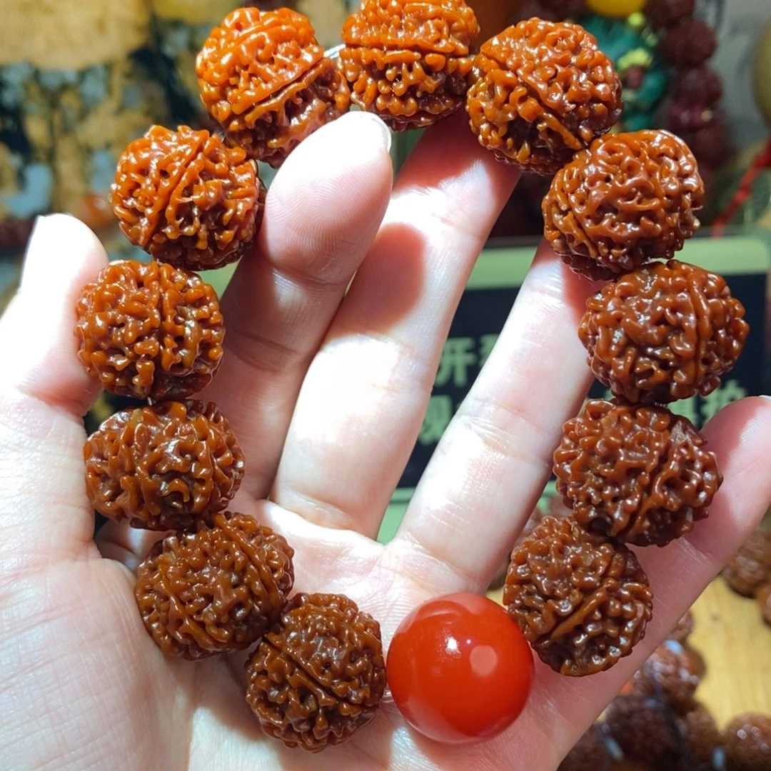 金刚菩提手串206红 玉化。