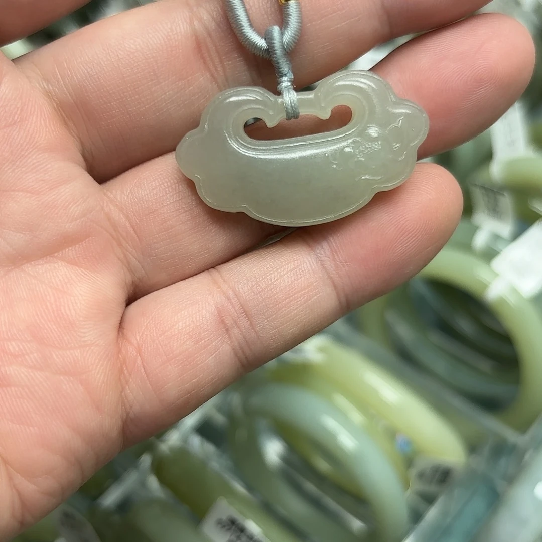 未镶嵌手镯和田玉（糖玉）