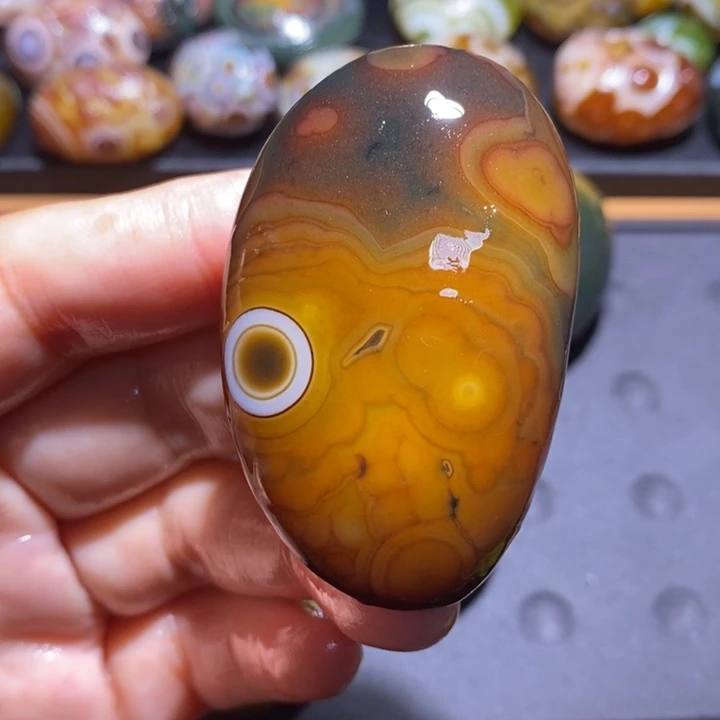 未镶嵌玛瑙/玉髓珠宝半成品82