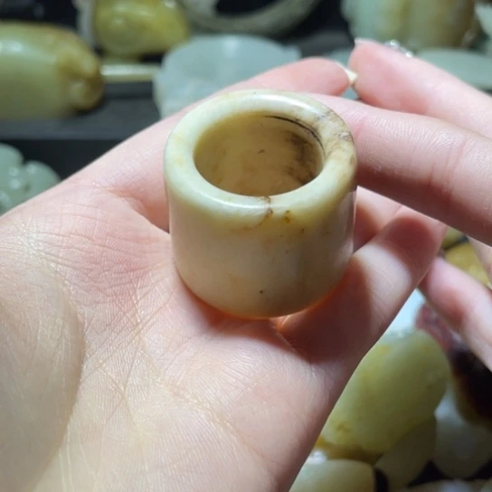 未镶嵌和田玉（糖玉）挂件