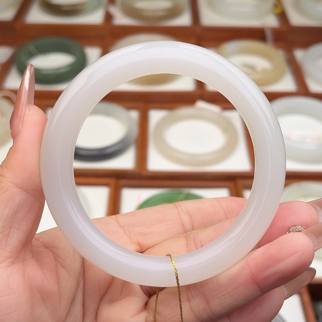 和田玉未镶嵌手镯56.6