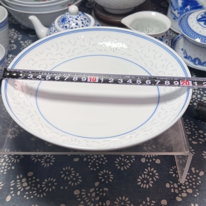 8寸素玲珑雕刻福字盘