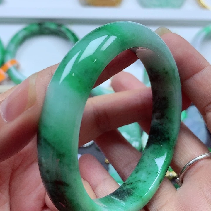 未镶嵌手镯翡翠翡翠