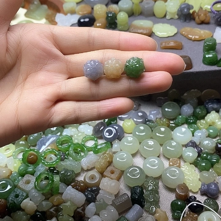 未镶嵌和田玉挂件莲花珠98一个多样性发其一