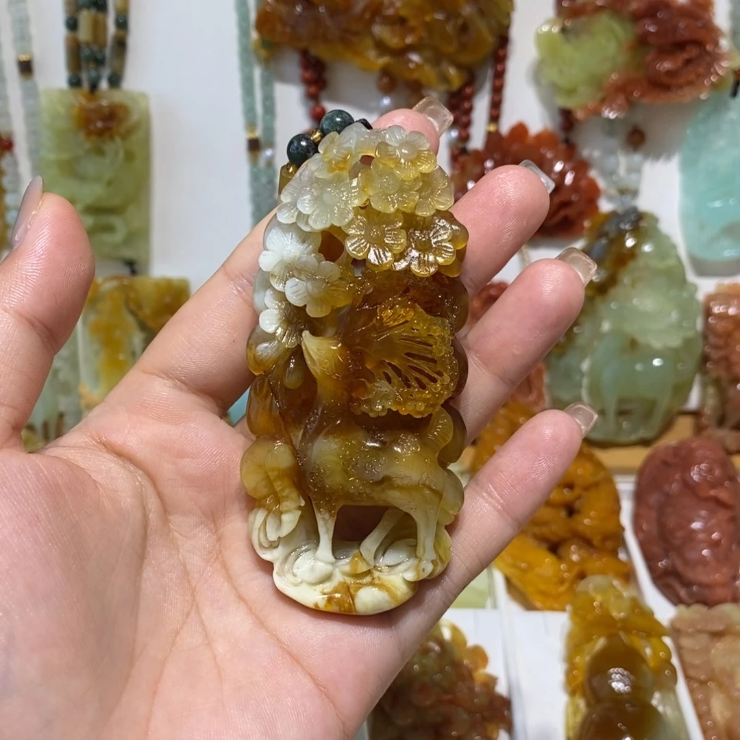 凌***儿蛇纹石玉未镶嵌颈饰