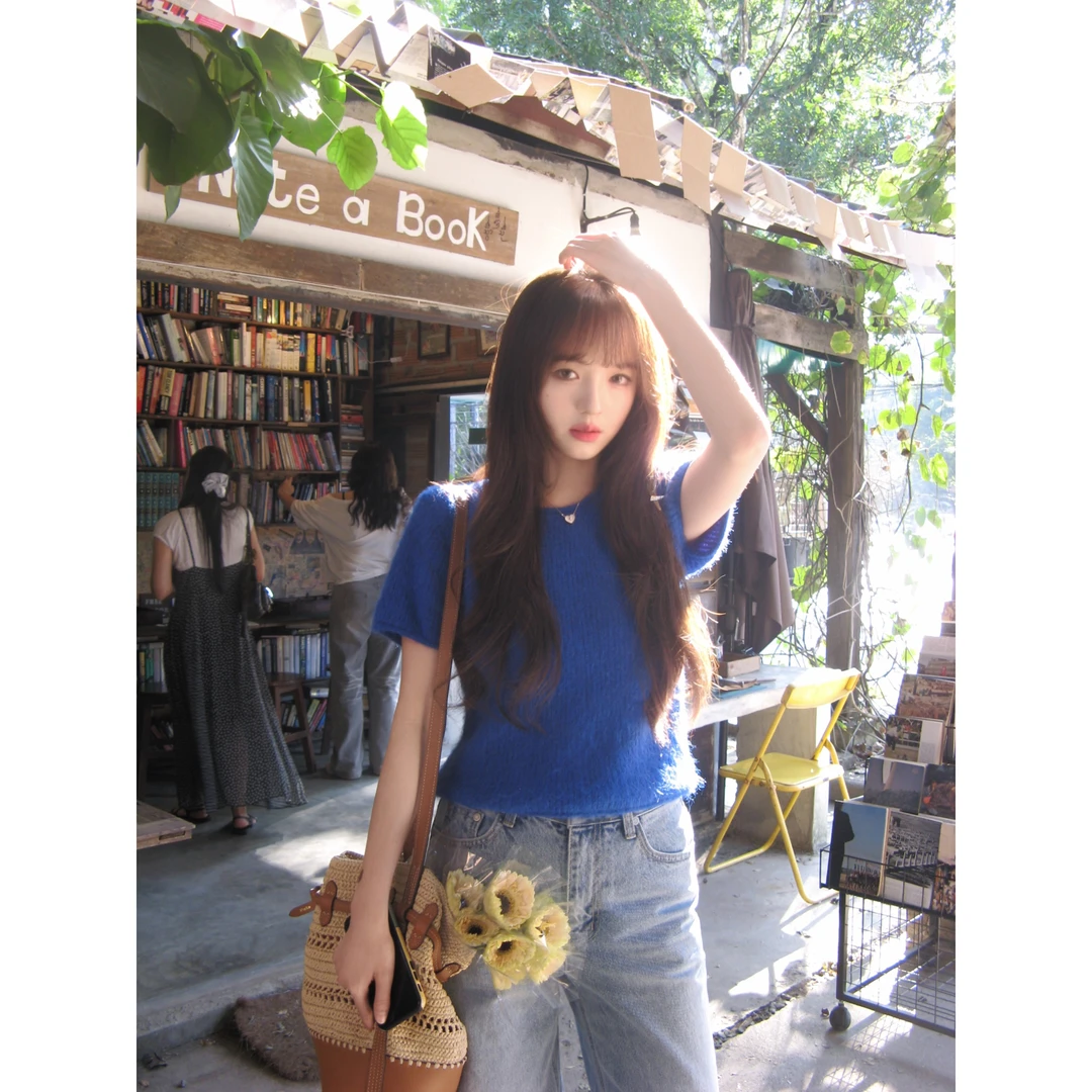 neurcz 2/25 14:00 春季新品 宝蓝色绒面圆领针织衫 JAJ80074