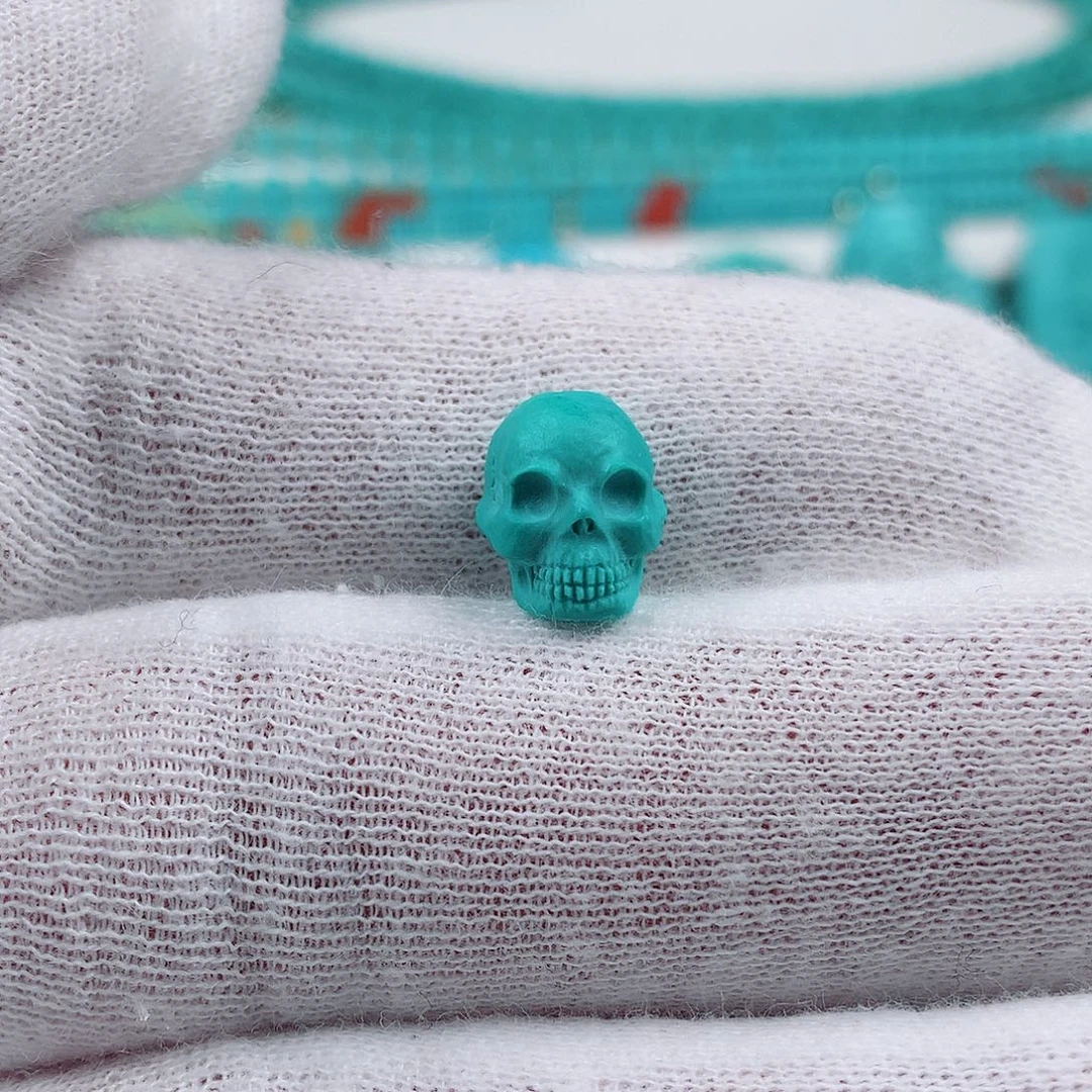 绿松石未镶嵌骷髅1克