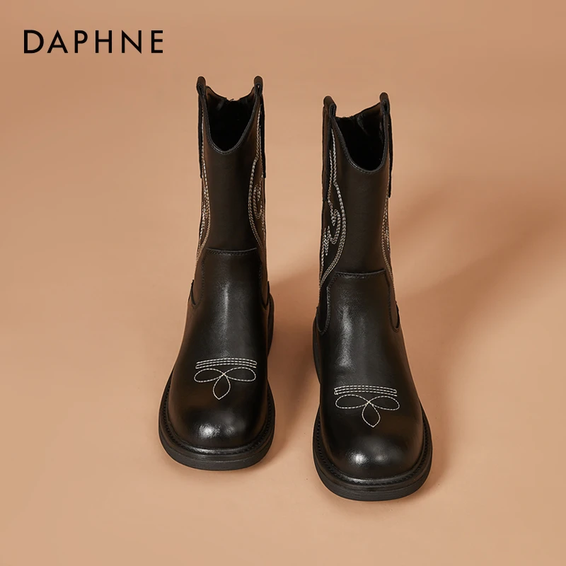 达芙妮圆头复古粗跟西部牛仔短靴春秋季新款时尚百搭复古时装靴女