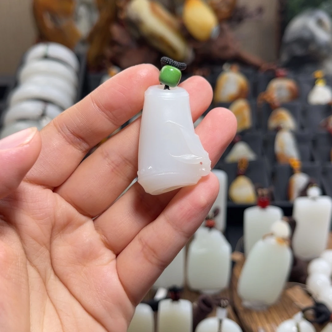 小***儿和田玉未镶嵌颈饰纯手工立体竹节