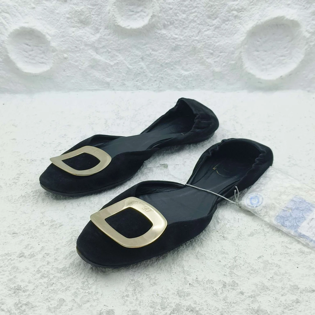 95新 Roger Vivier/罗杰·维威耶 /37.5码/黑色麂皮平底鞋/A1978