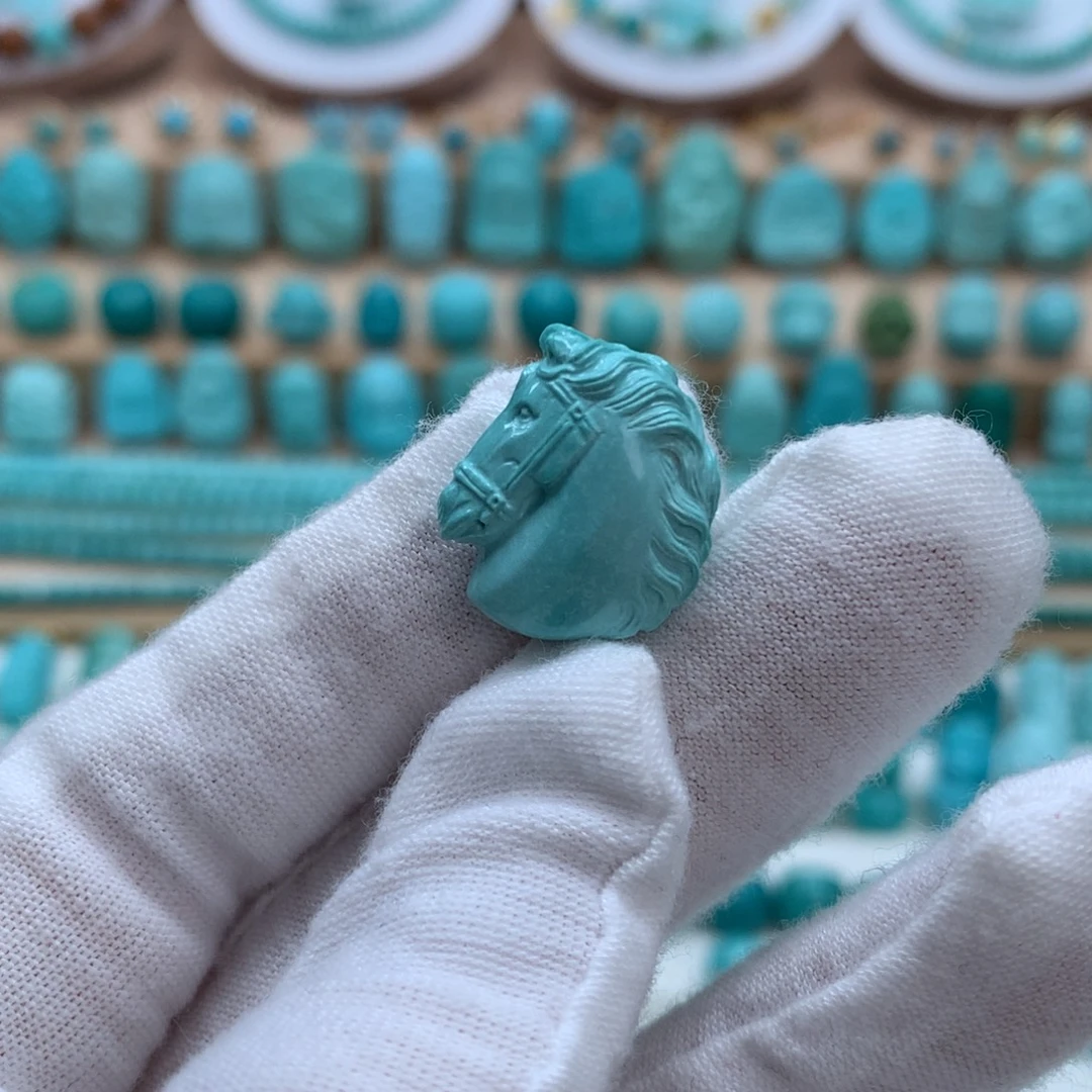 绿松石未镶嵌原矿绿松石马头