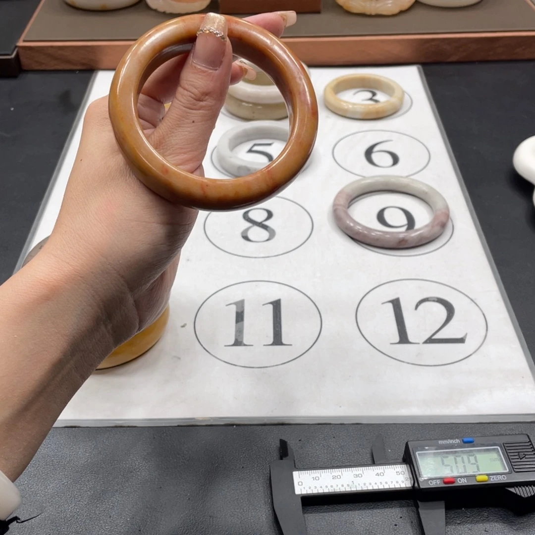 查罗石手镯未镶嵌じ****儿