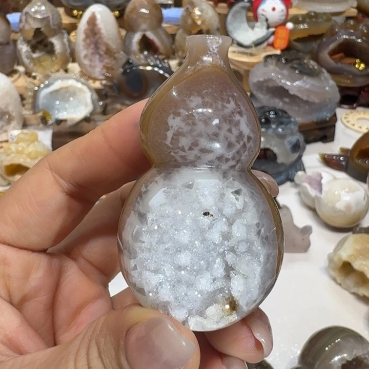 玛瑙/玉髓未镶嵌雕刻件