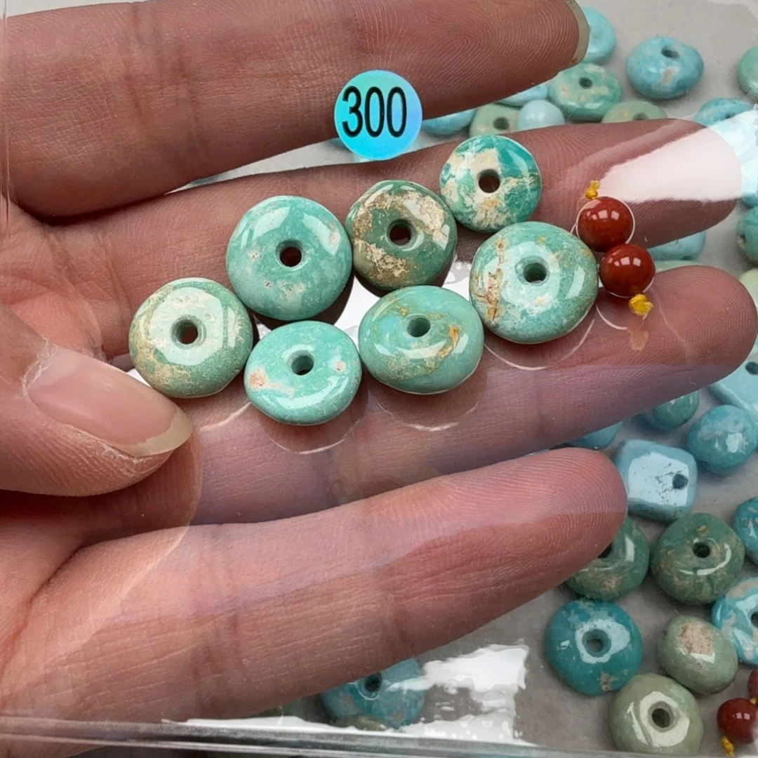 南红玛瑙未镶嵌珠宝奇石