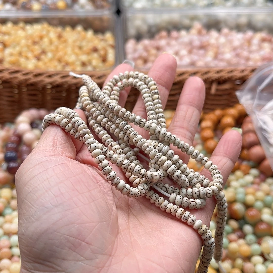 白玉菩提吊坠q/4mm/200颗一条