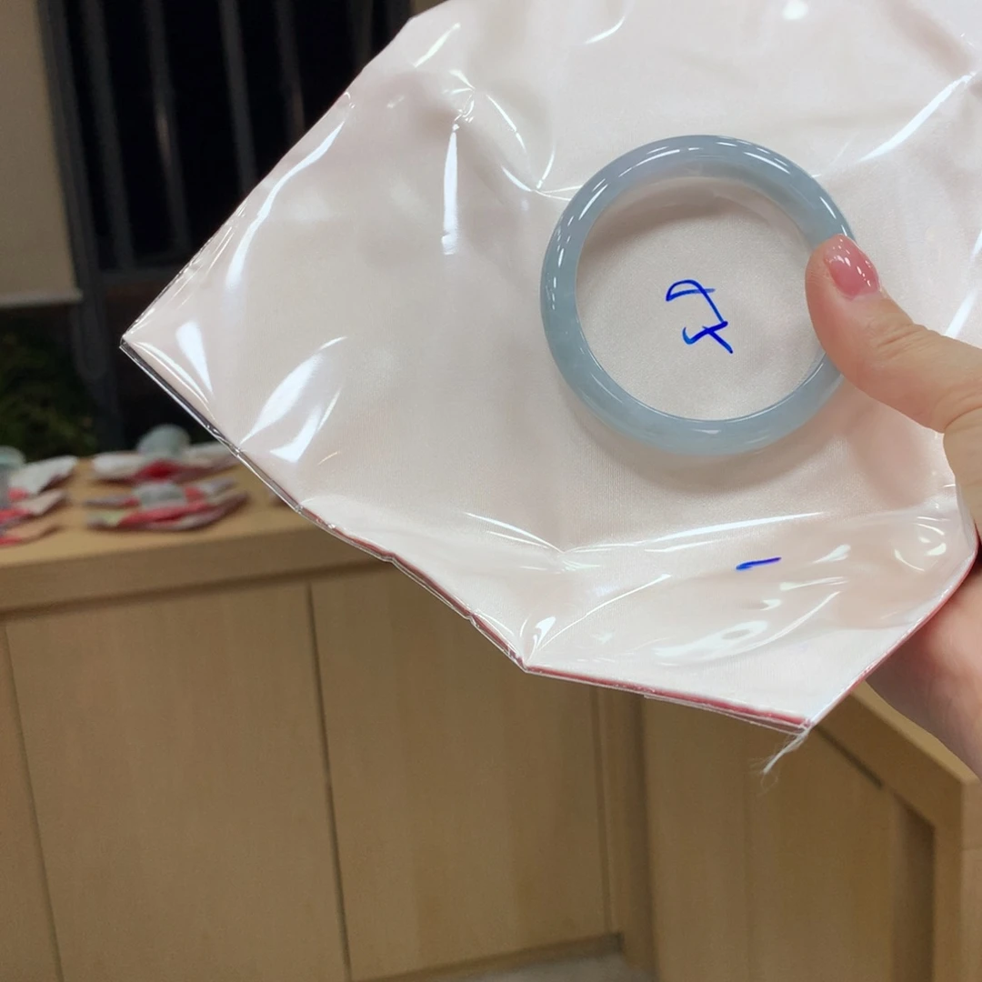 未镶嵌手镯翡翠不退不换