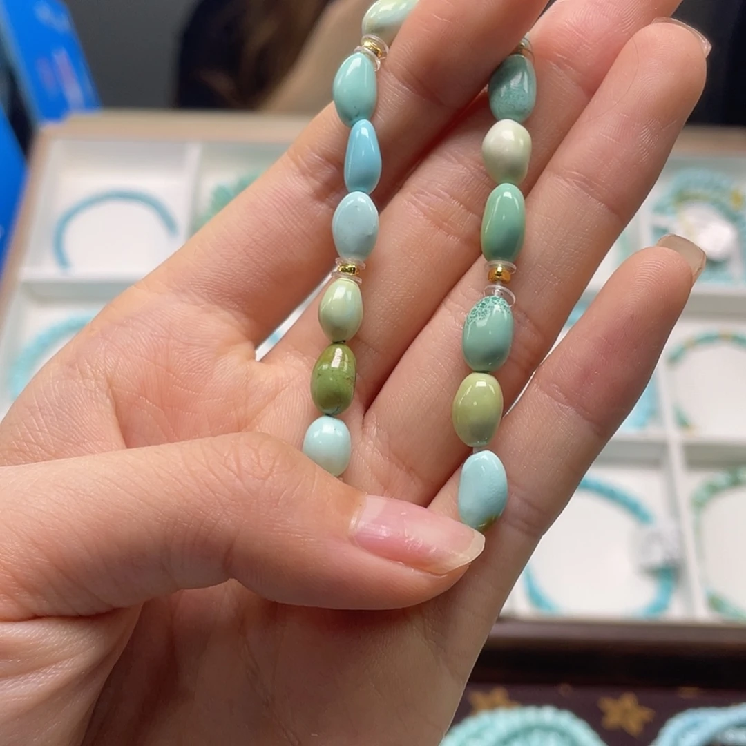 绿松石未镶嵌珠宝奇石18