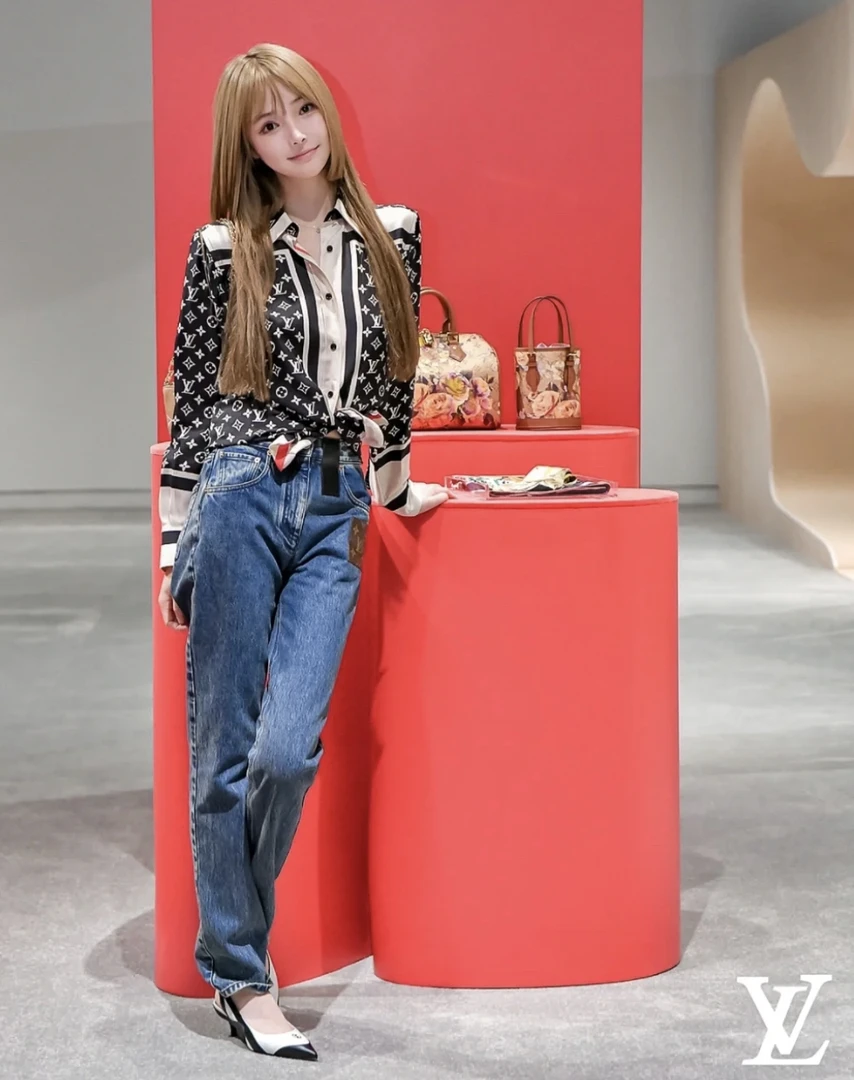 99新 LouisVuitton/路易威登  aa1409 标准版型牛仔裤38码