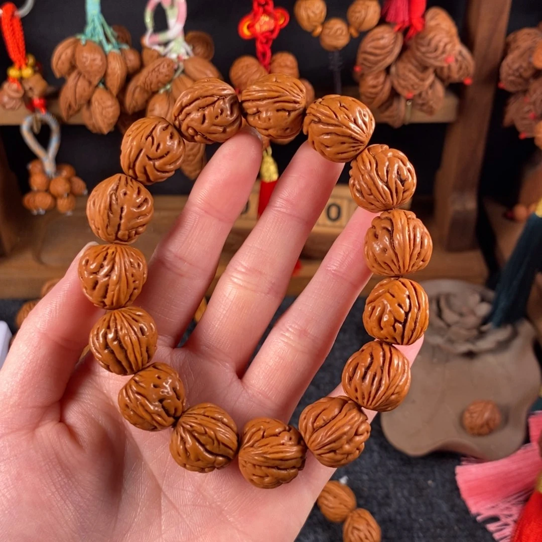 吊坠桃核桃枭手串