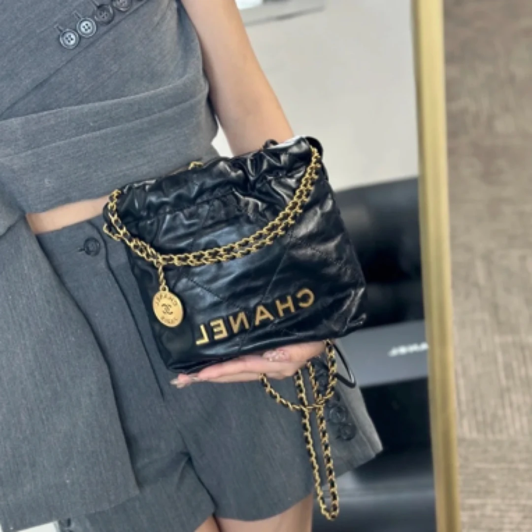 99新 Chanel/香奈儿 22bag黑金mini 芯片款