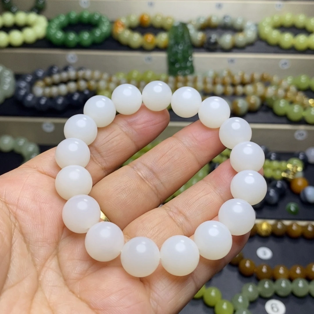 和田玉未镶嵌手串