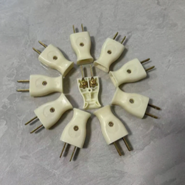 日式纯铜插头抗摔抗砸经济耐用型《中国制造》