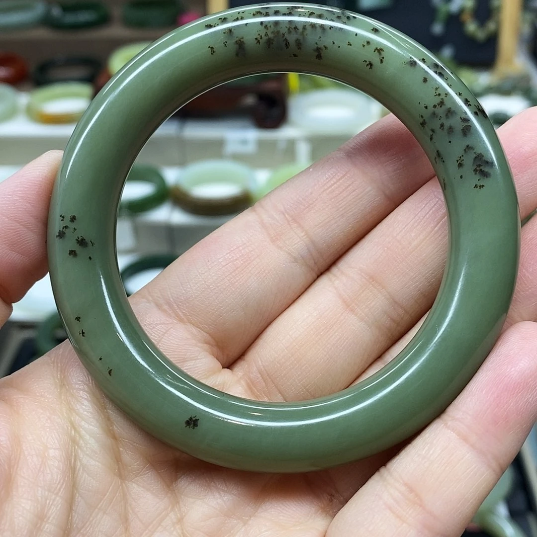 和田玉未镶嵌手镯沙枣青水草