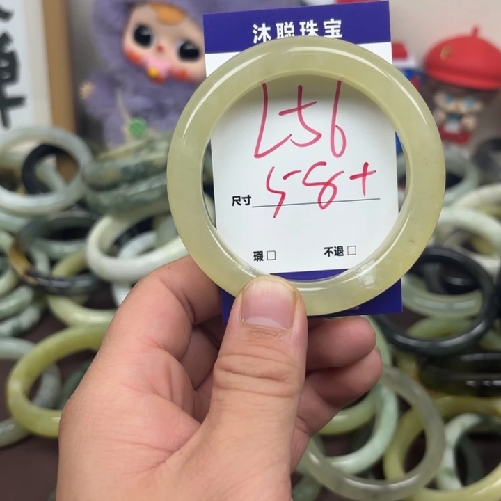 未镶嵌蛇纹石玉手镯56