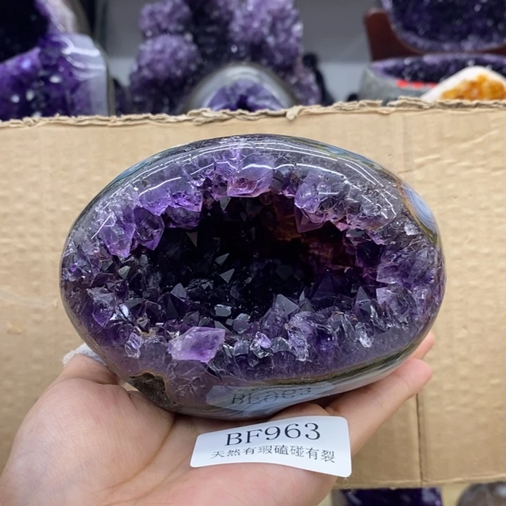 未镶嵌水晶大型摆件（非配饰）