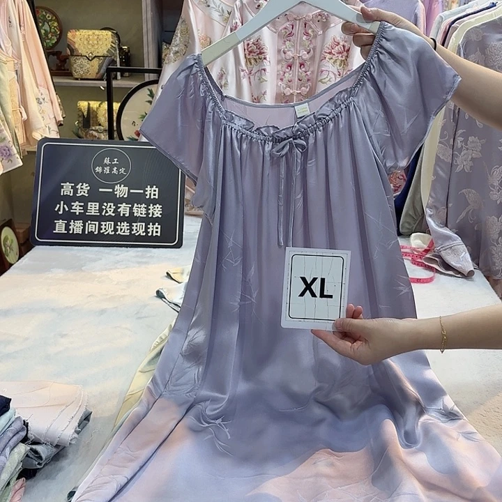 丽***丽非遗传承人的精神风貌和