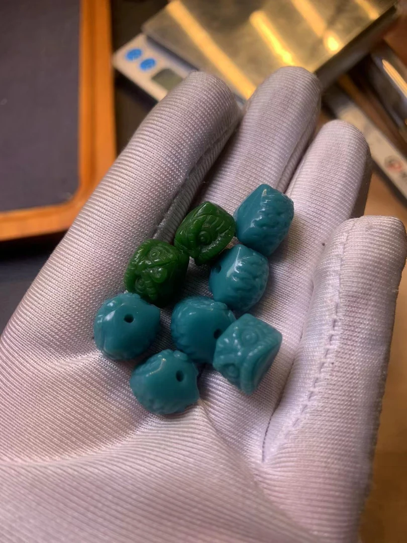 编号03----雪巴琉璃醒狮1.2m左右 多样性发其一