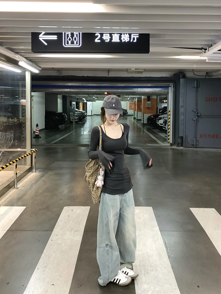 纯欲性感方领喇叭袖长袖t恤女秋季高级感韩系chic别致打底衫上衣
