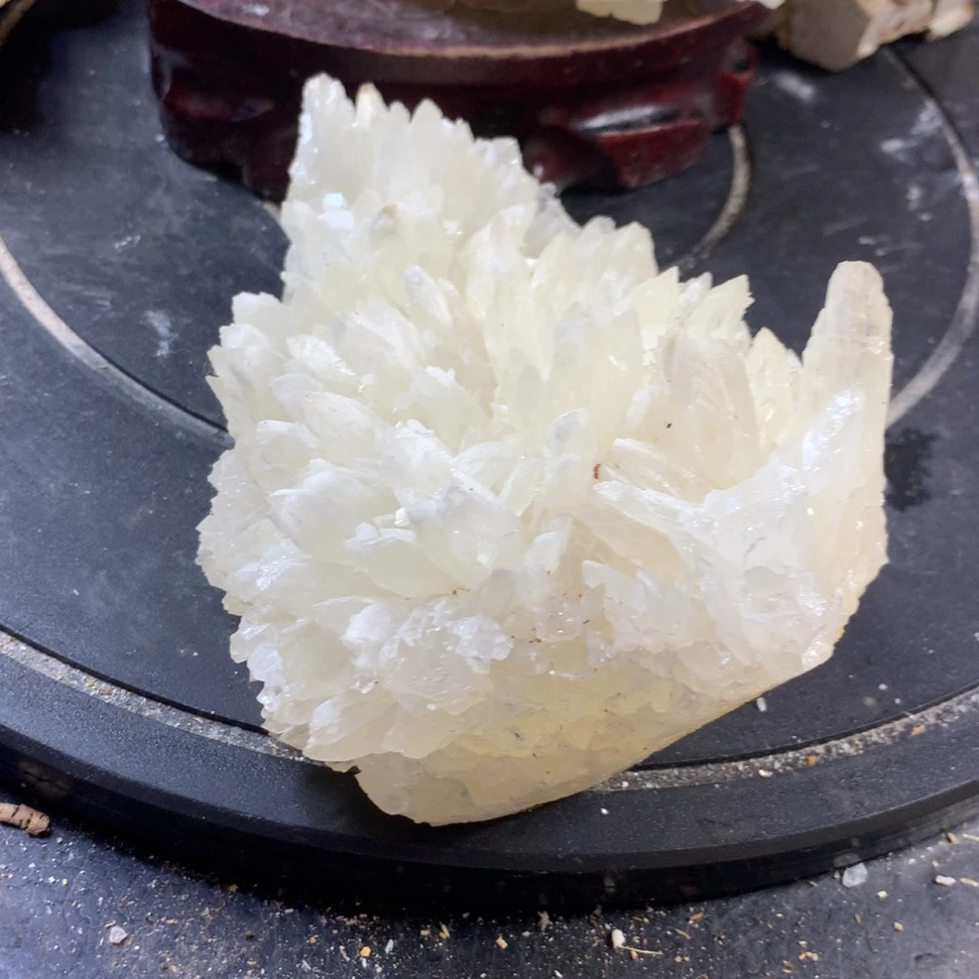 寒***雪纯天然白色钟乳石