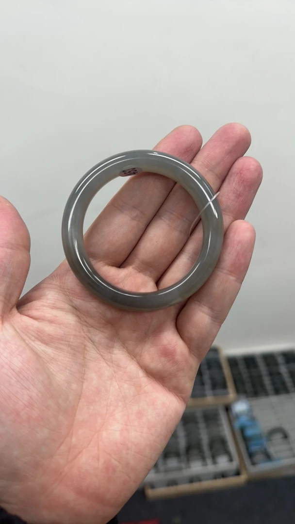 和田玉手镯烟紫