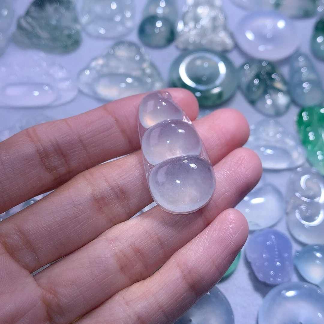 【闪购商品】翡翠颈饰未镶嵌豆