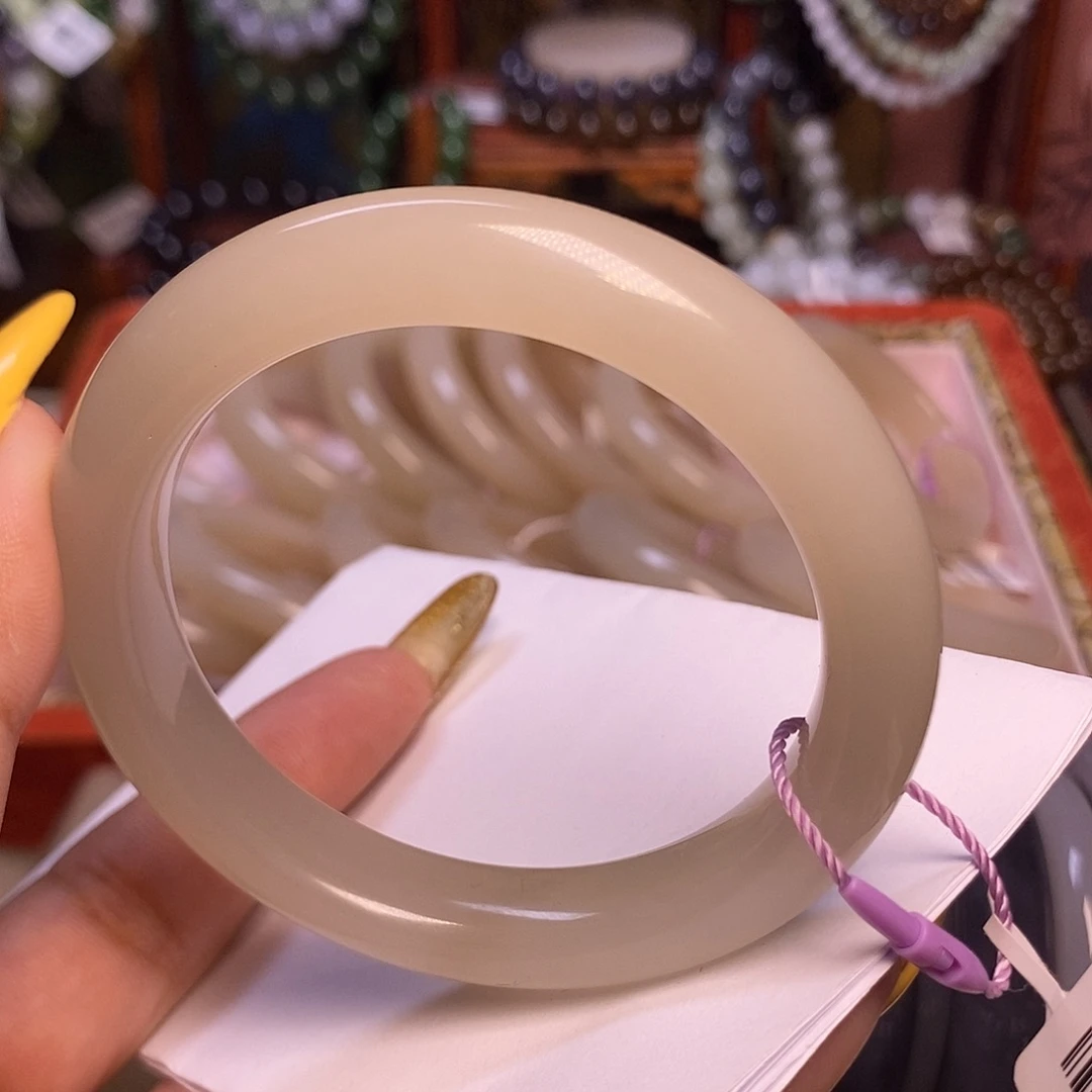 和田玉未镶嵌颈饰藕粉老矿料收藏手镯55.5