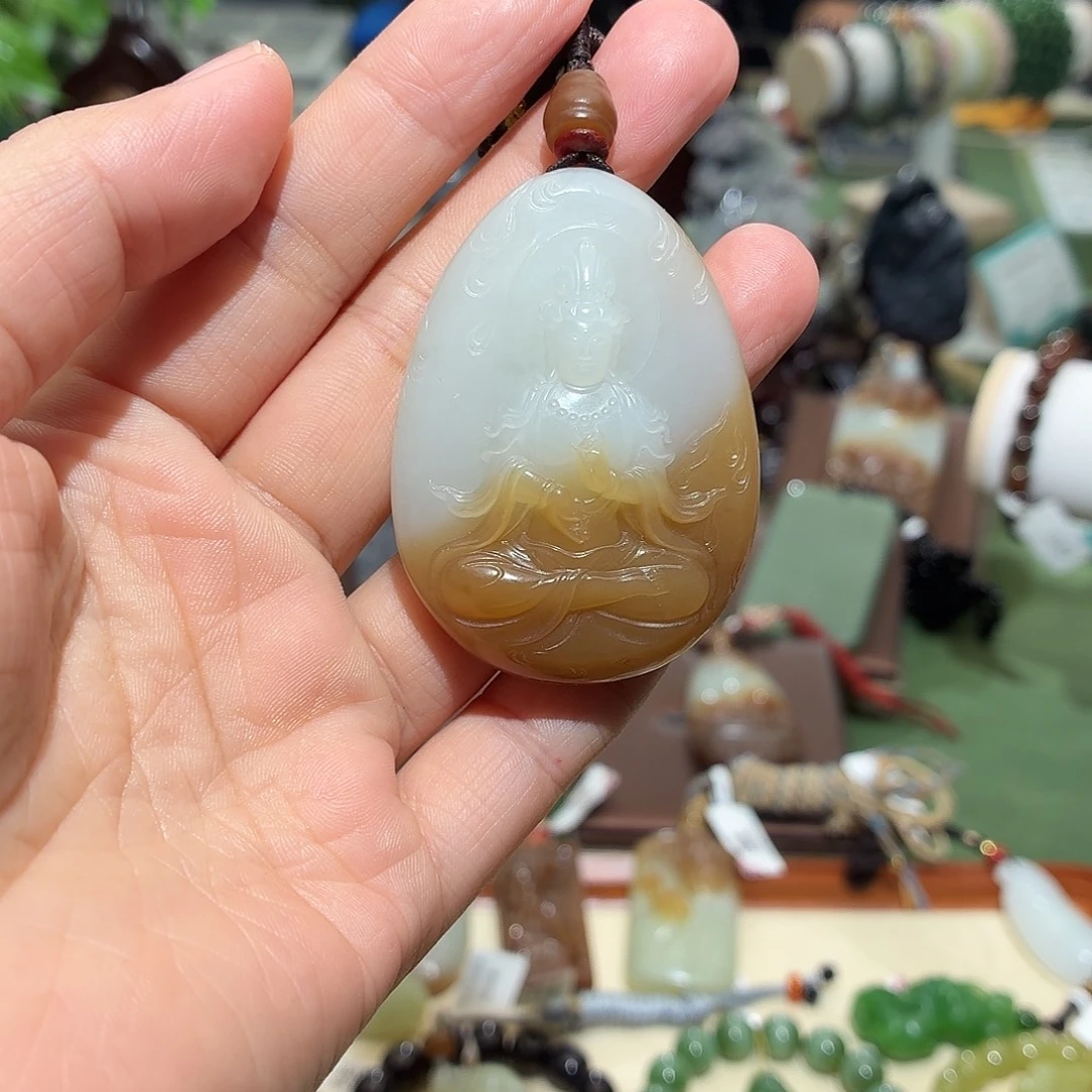 和田玉未镶嵌颈饰