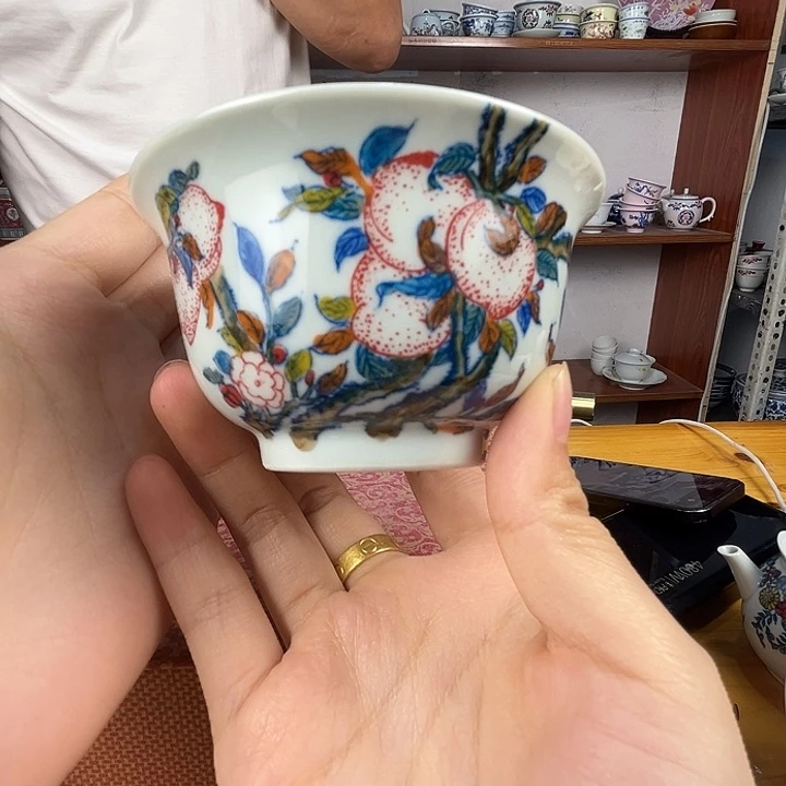 都***人景德镇陶瓷绿嘻嘻桃子压手杯