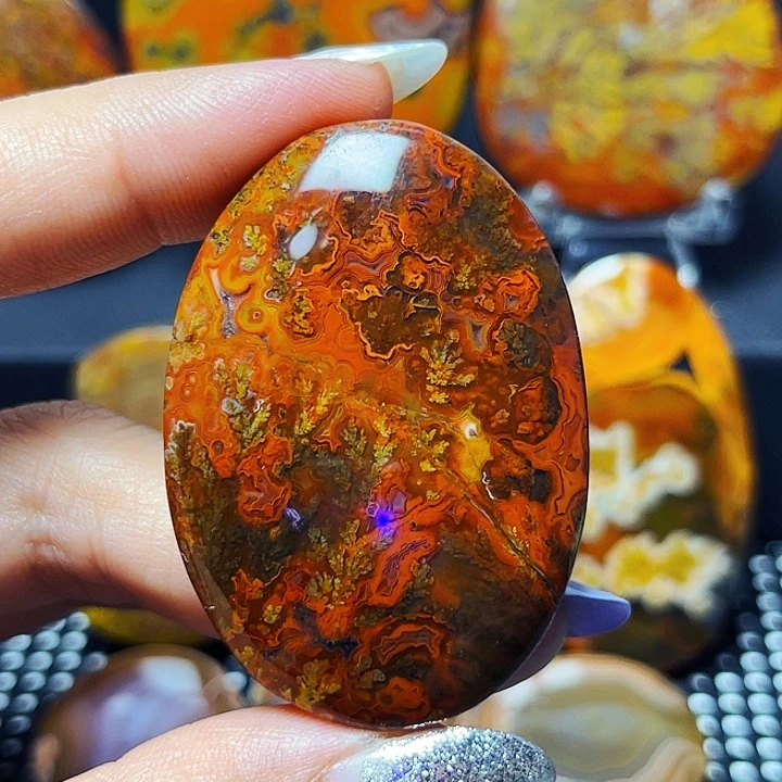 玛瑙/玉髓颈饰未镶嵌威*