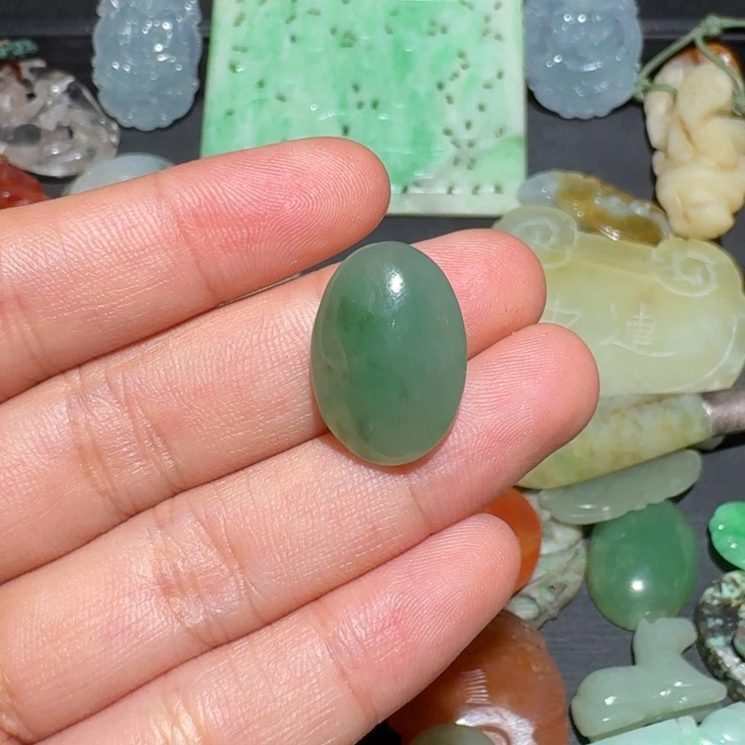 翡翠未镶嵌颈饰翡翠蛋面