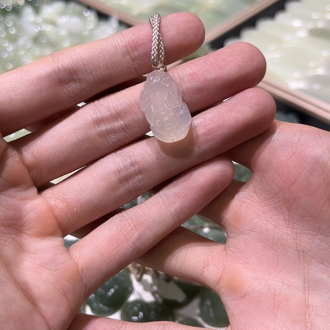蒙***噜玛瑙/玉髓未镶嵌吊坠(不含链)