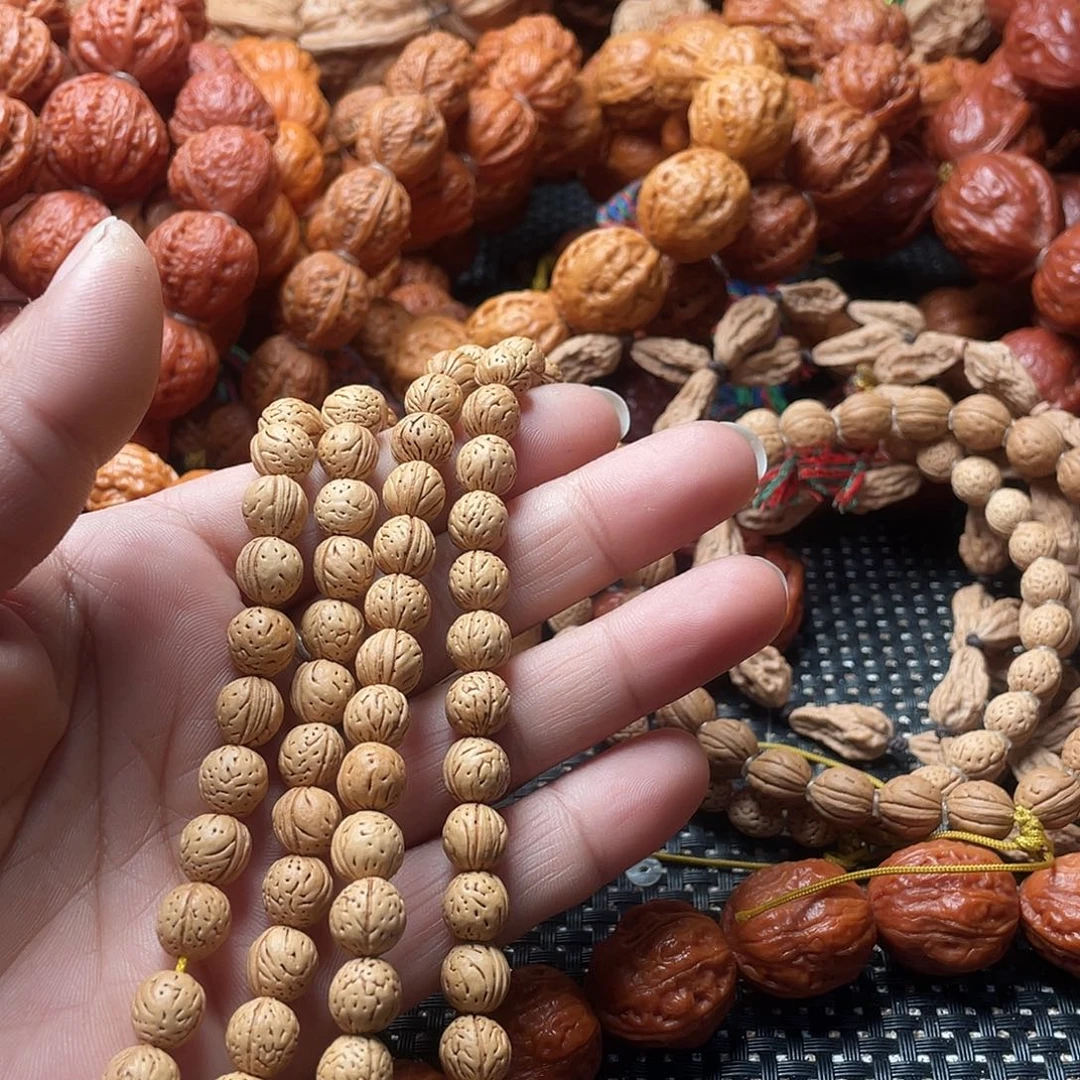 1***8文玩核桃手串桃核