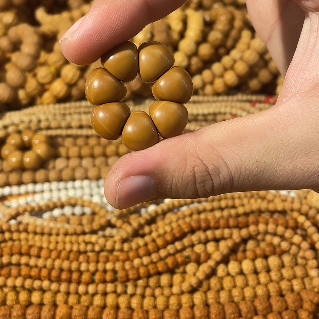 猴头核桃手串太阳花